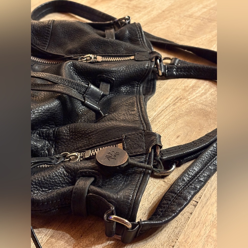 The Sak Strappy Black Leather Zipper Satchel Bucket Bag Y2K Kedzie - Picture 6 of 16